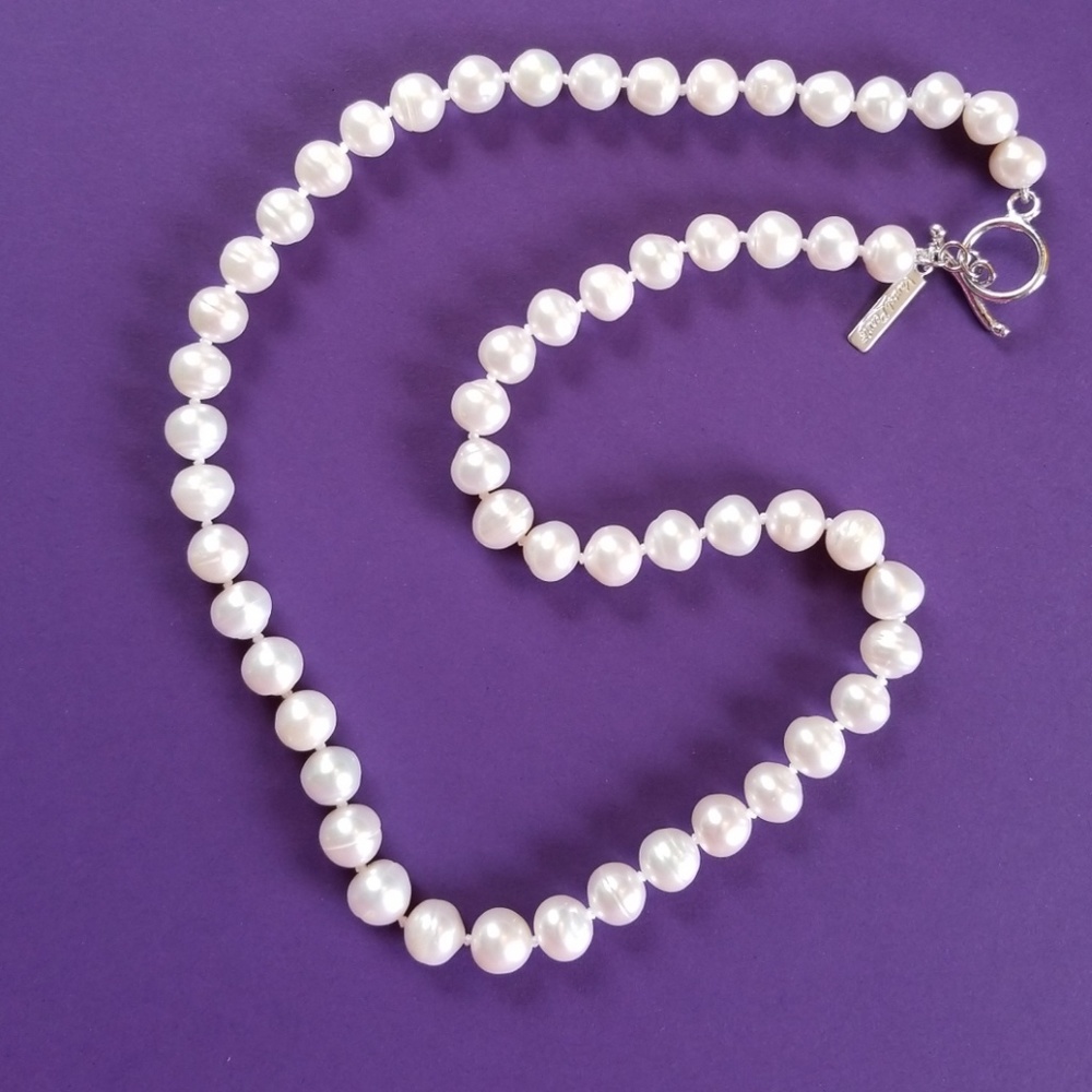 Vantel Pearls 18" Classic Pearl Strand